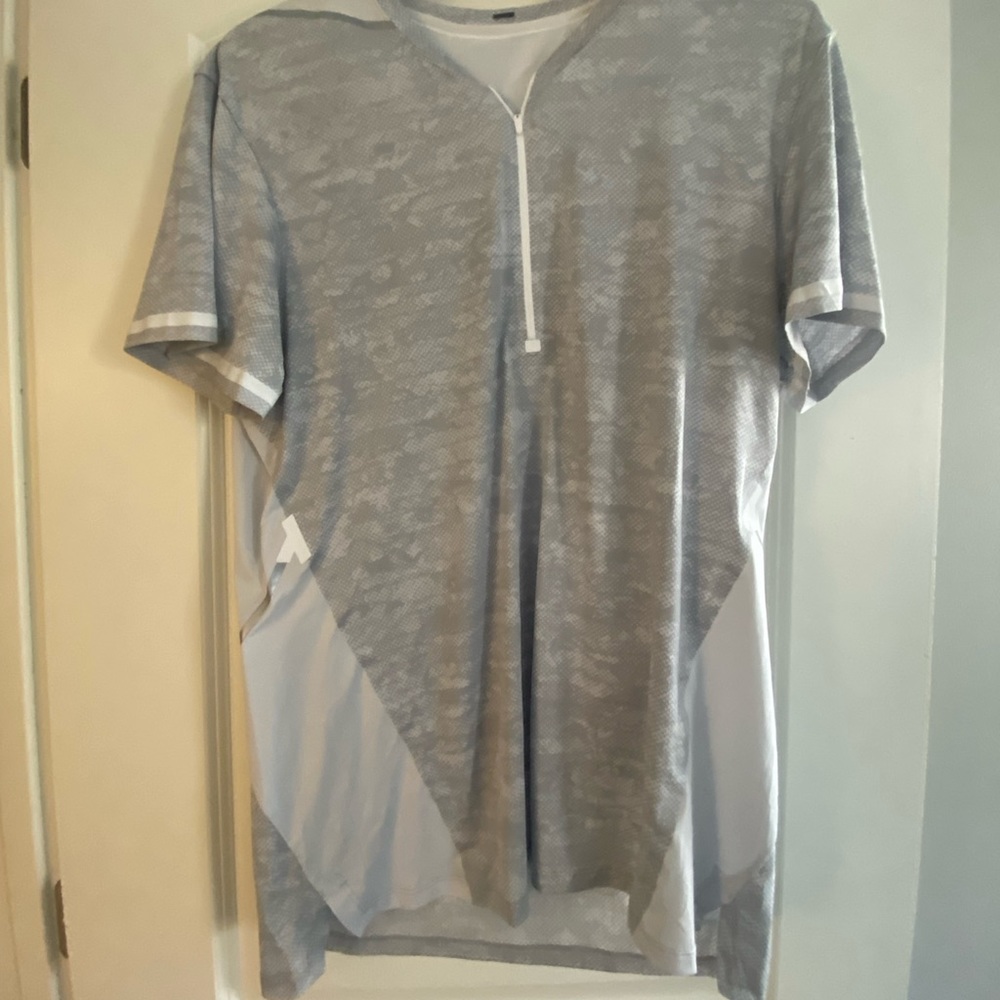 Mens lululemon active shirt